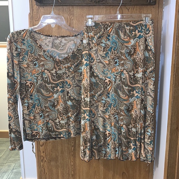 Susan Lawrence shirt and skirt matching outfit - Picture 1 of 5